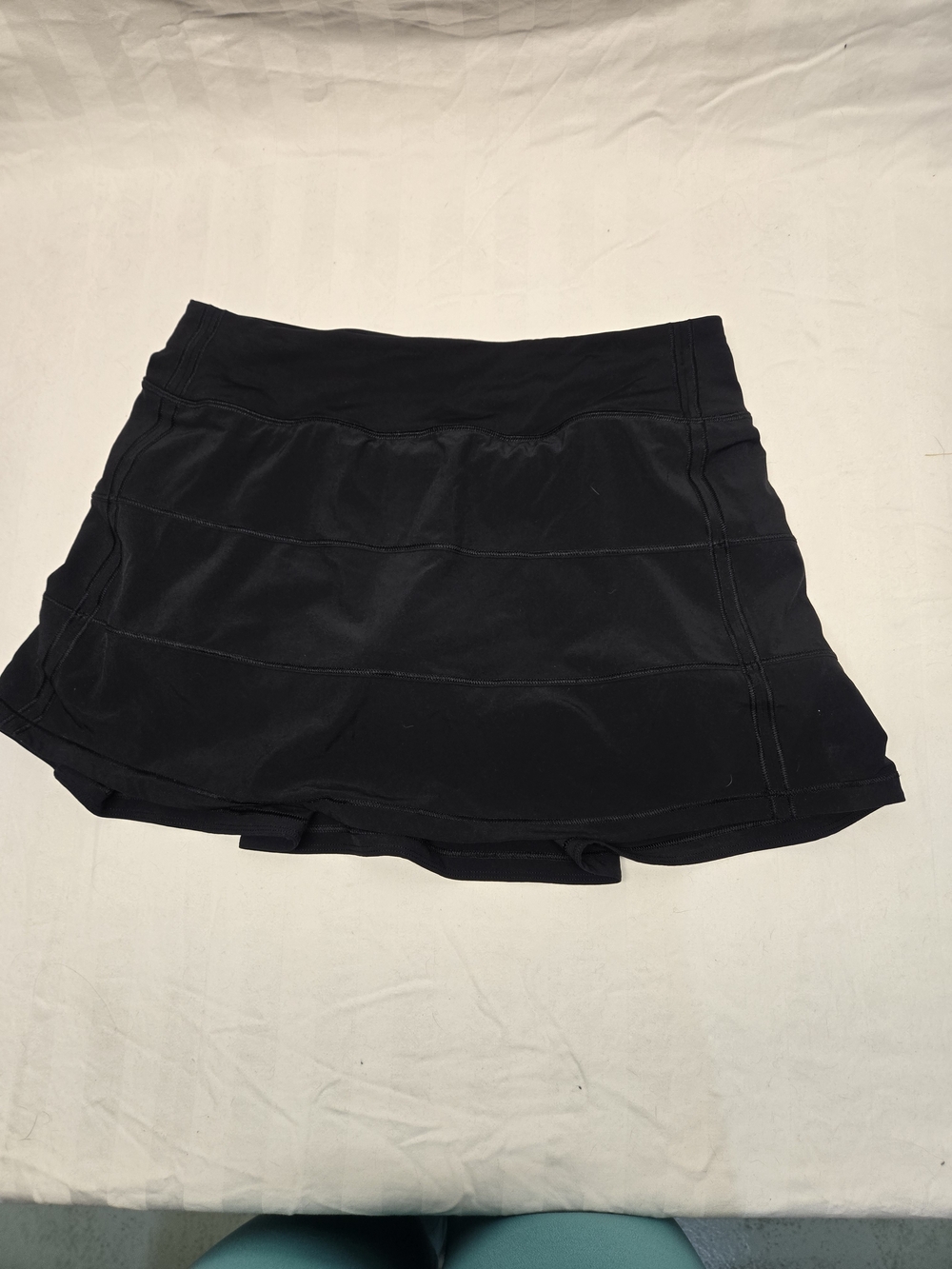 Lululemon Pace Rival Mid-Rise Skirt - Black - Size 6 Tall